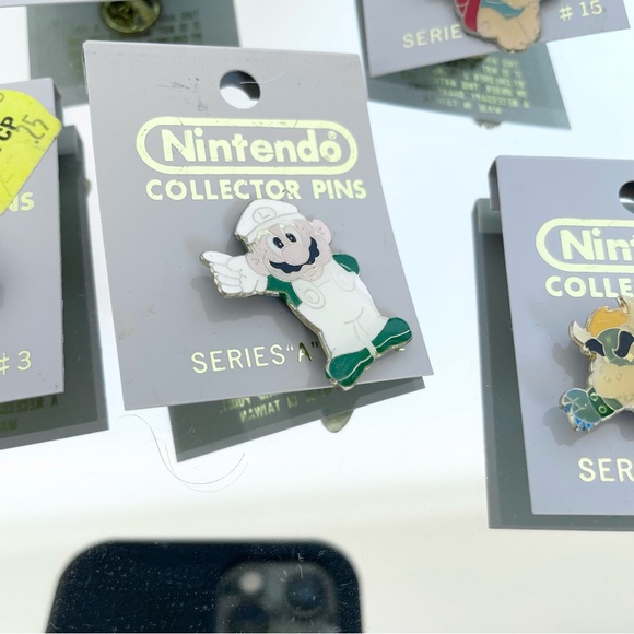 Vintage 1989 NIP Nintendo Collector pins Set of 5 - Picture 7 of 7
